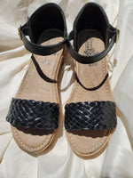 Load image into Gallery viewer, Valentía Platform Huaraches
