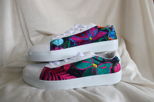 Alegria Tenis Bordados (White)