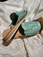 Load image into Gallery viewer, Luz Slip-On Huaraches (Mint)
