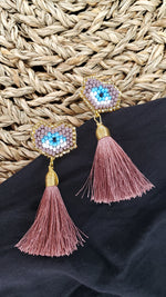 Load image into Gallery viewer, Take a Look Earrings
