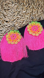 Load image into Gallery viewer, Hacerte Feliz Earrings
